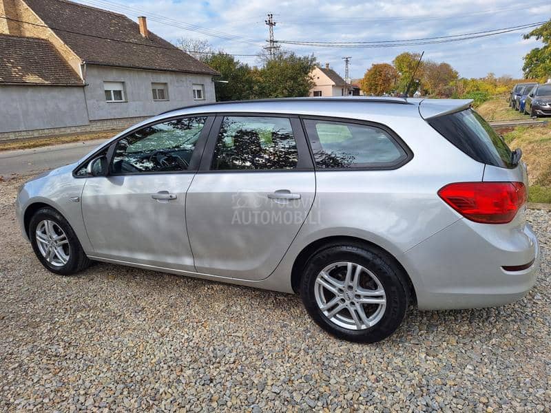 Opel Astra J 1.6 b ,VEL SER,0PIS