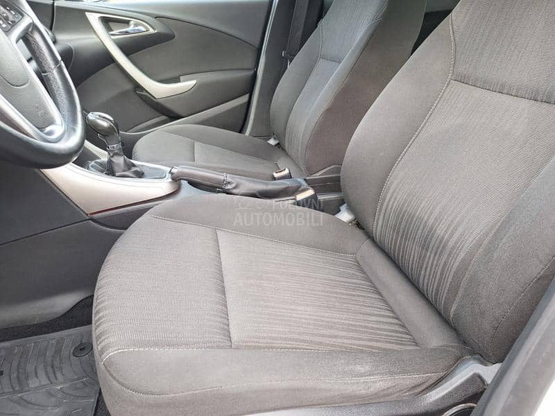 Opel Astra J 1.6 b ,VEL SER,0PIS