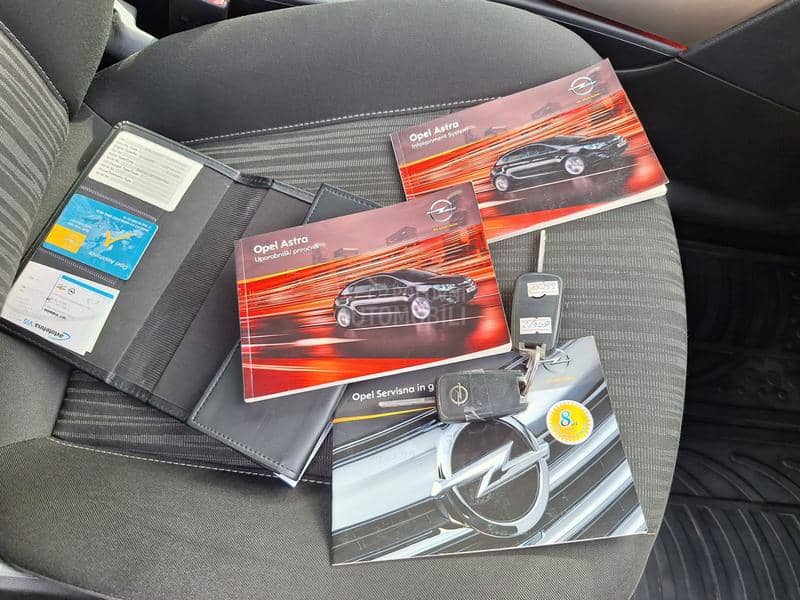 Opel Astra J 1.6 b ,VEL SER,0PIS