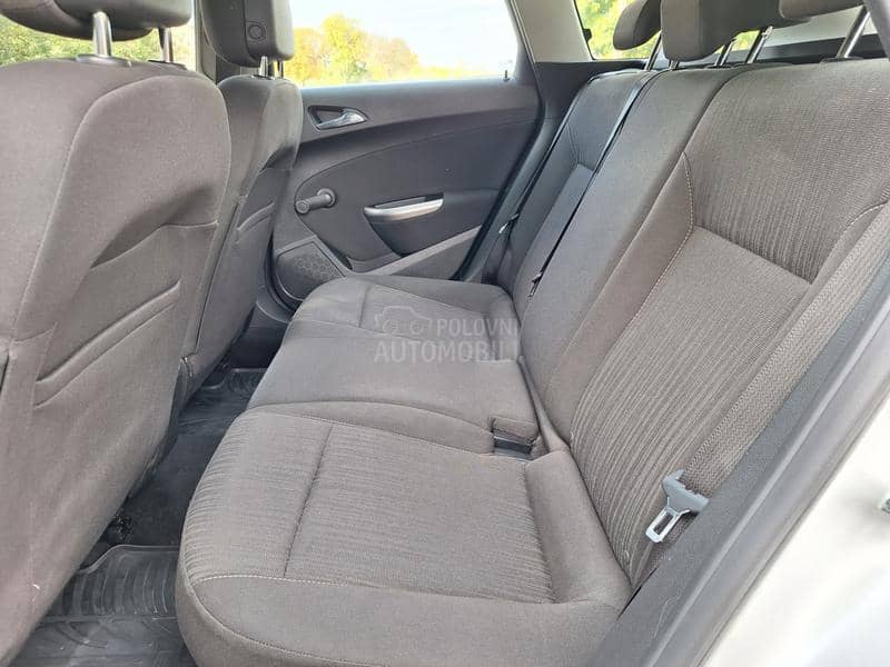 Opel Astra J 1.6 b ,VEL SER,0PIS