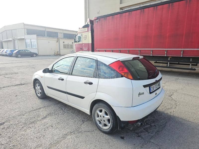 Ford Focus 1.4 AMBIENTE