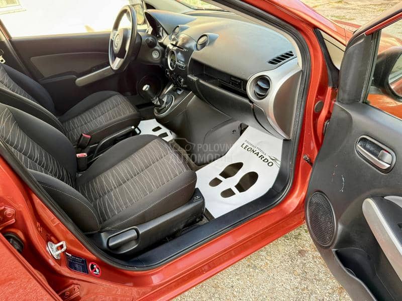 Mazda 2 1.3 16v Mazda 2 1.3 16v