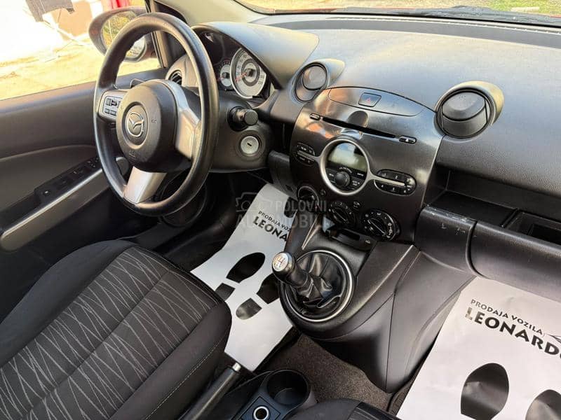 Mazda 2 1.3 16v Mazda 2 1.3 16v