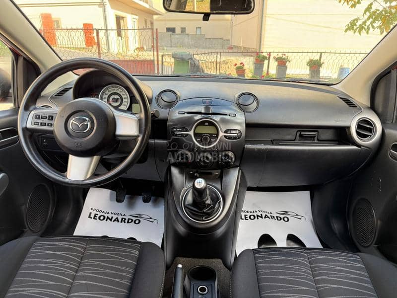Mazda 2 1.3 16v Mazda 2 1.3 16v