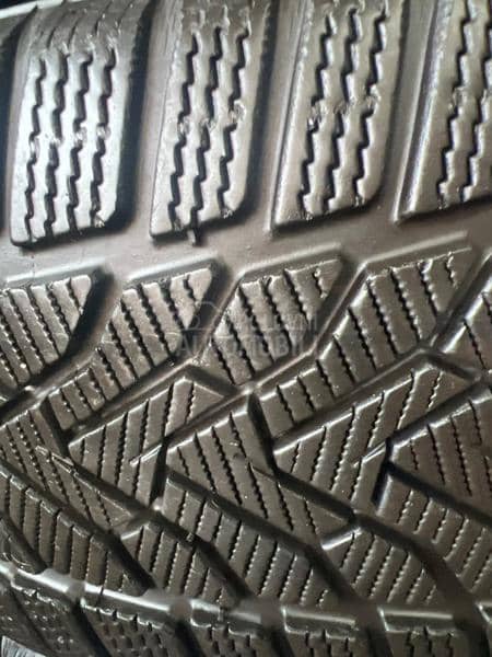 Uniroyal 245/45 R19 Zimska