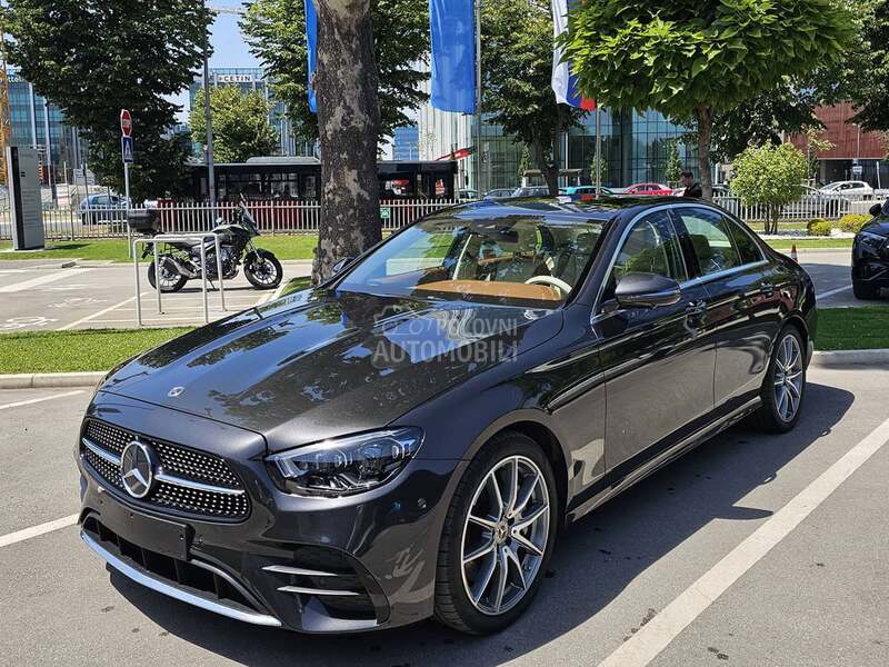 Mercedes Benz E 300 de Designo