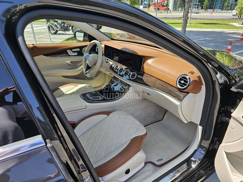 Mercedes Benz E 300 de Designo
