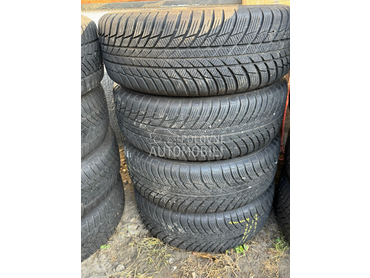 Bridgestone 205/60 R16 Zimska
