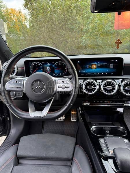 Mercedes Benz A 200 d multibeam