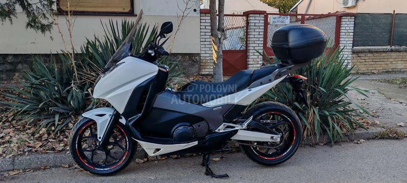 Honda Integra 750 nc