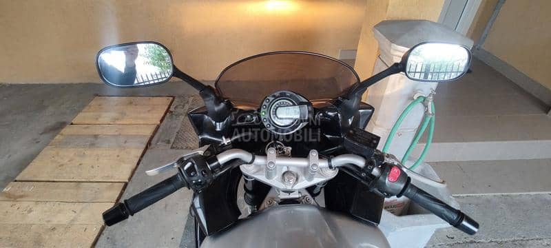 Yamaha Fazer 600
