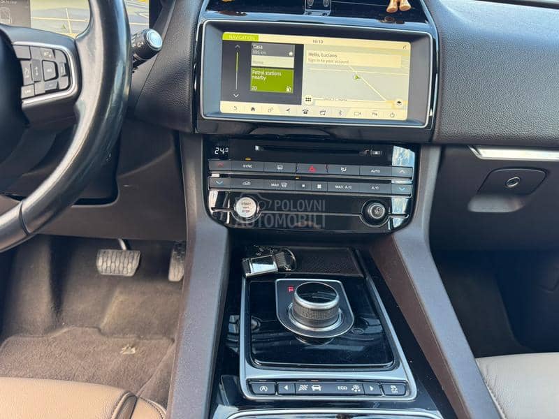 Jaguar F pace 2.0d virtual