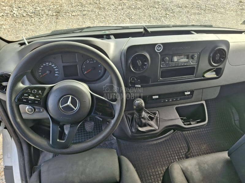 Mercedes Benz Sprinter 