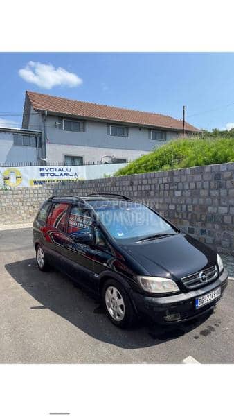 Opel Zafira 