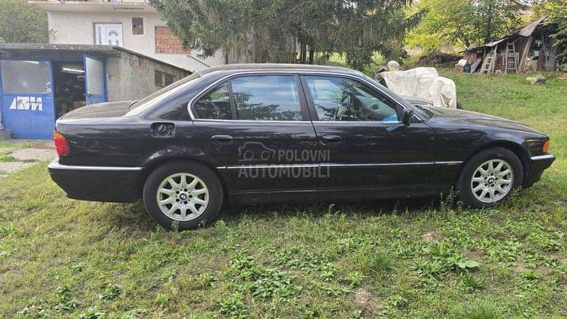 BMW 740 