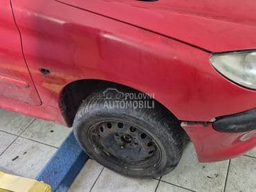 desno krilo za Peugeot 206 od 2000. do 2008. god.
