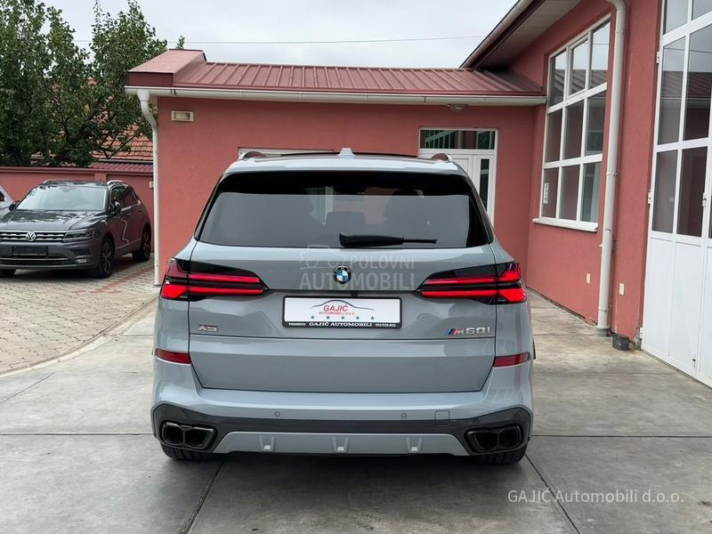 BMW X5 M60i V8