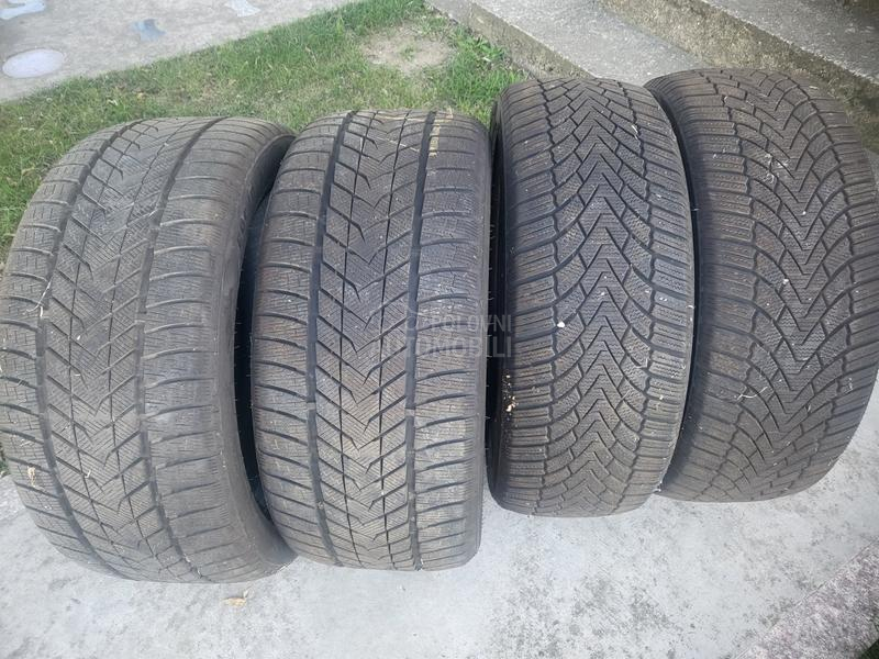 ROCKBLADE 275/45 R20 Zimska