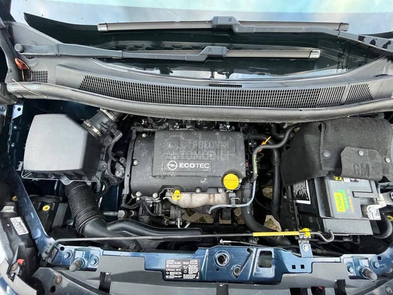 Opel Meriva 1.4 ODLIČNA 2011