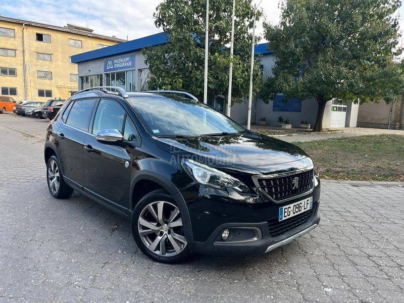 Peugeot 2008 CROSS/PAN