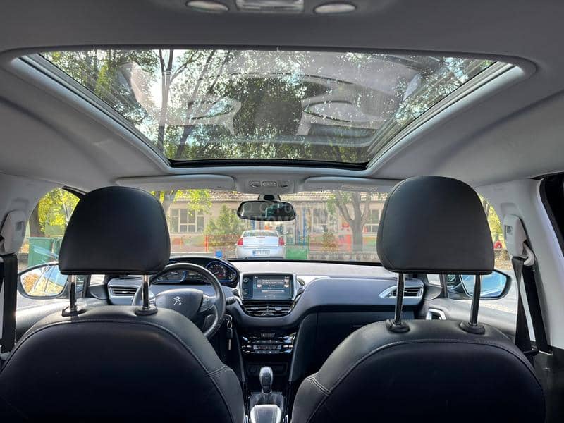 Peugeot 2008 CROSS/PAN