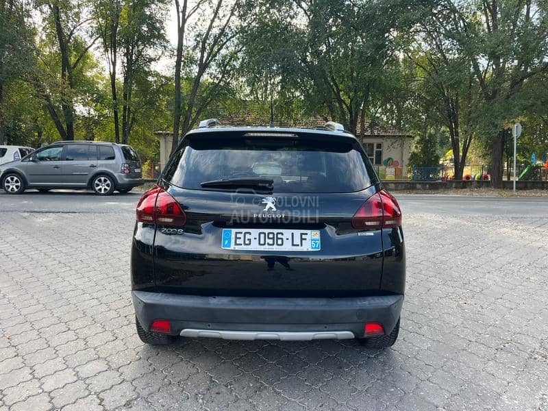 Peugeot 2008 CROSS/PAN