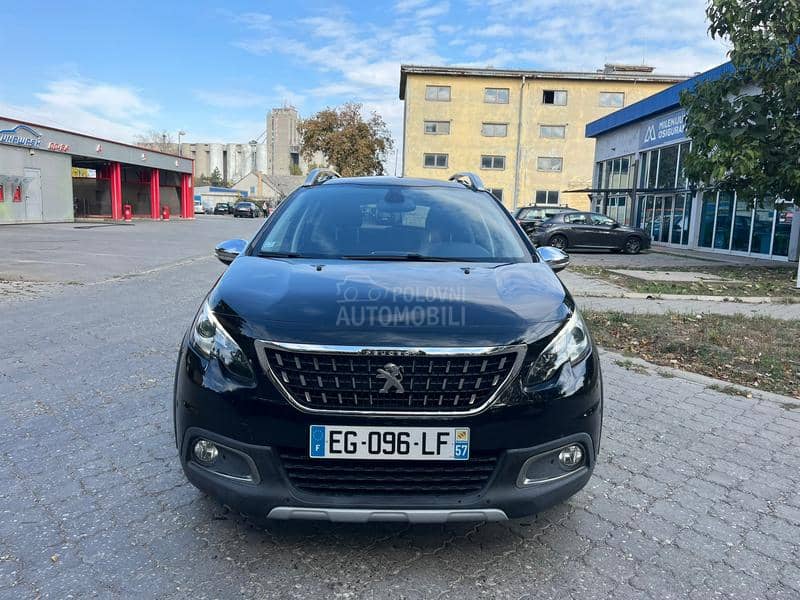 Peugeot 2008 CROSS/PAN