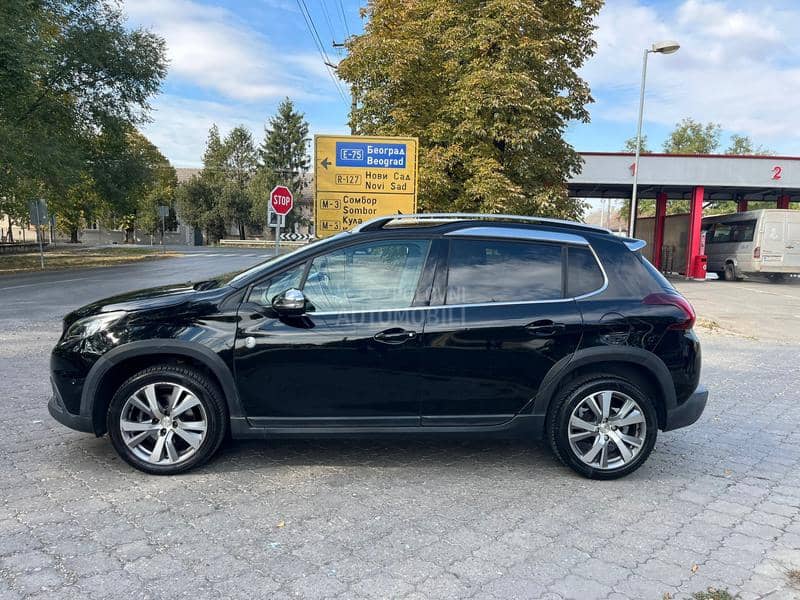 Peugeot 2008 CROSS/PAN