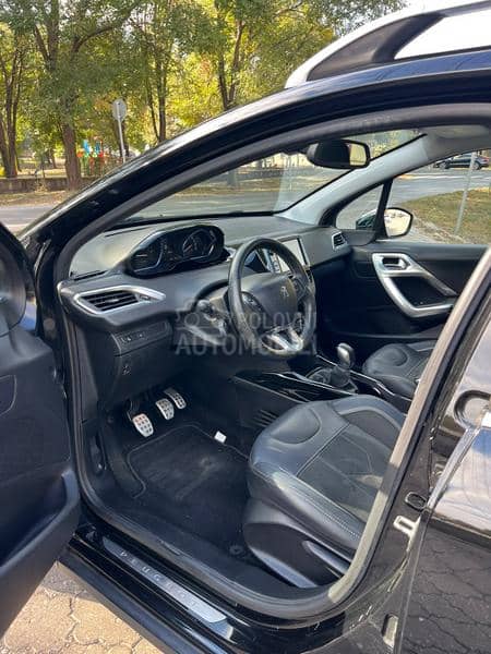Peugeot 2008 CROSS/PAN