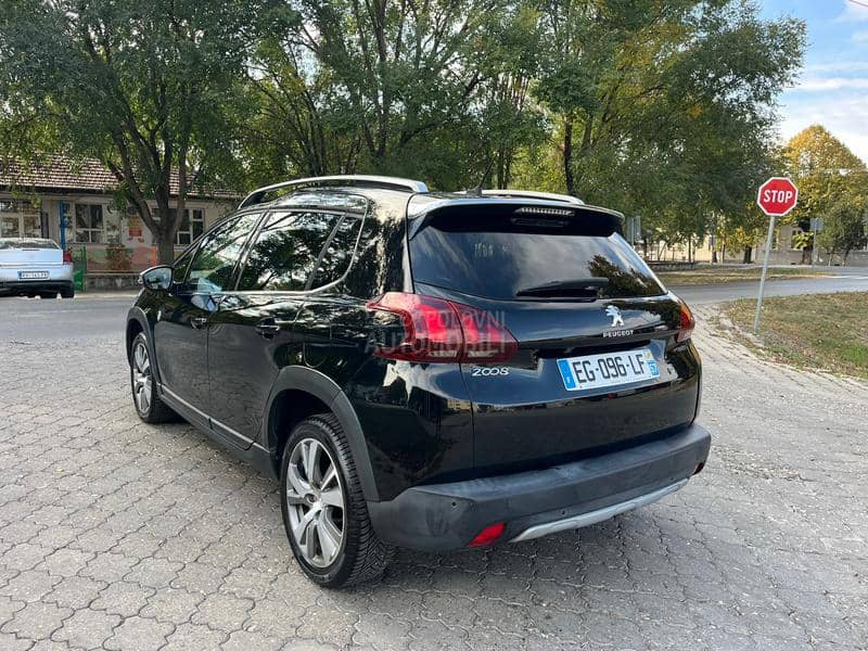 Peugeot 2008 CROSS/PAN