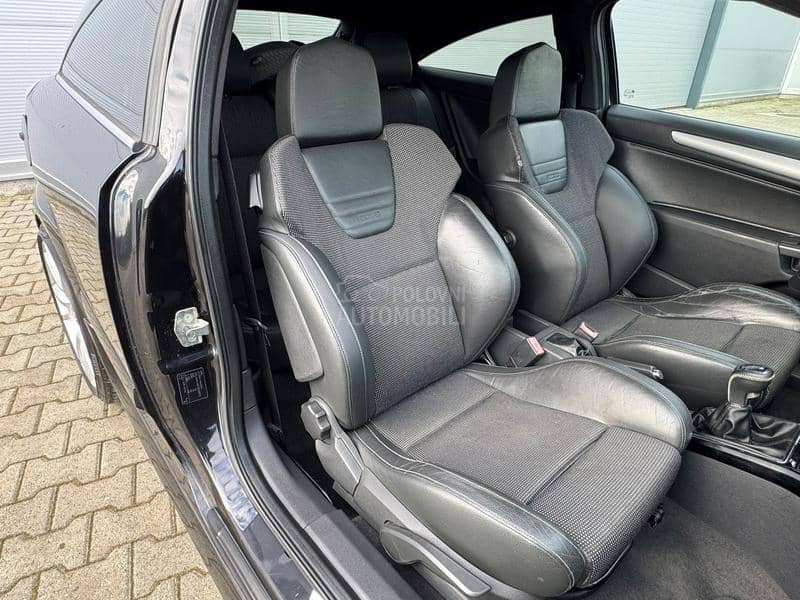 Opel Astra H OPC LINE