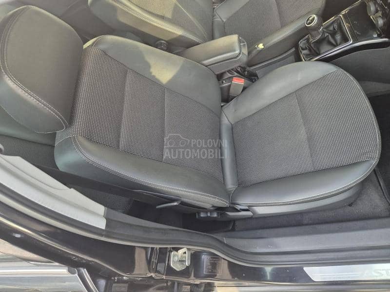 Opel Astra H 1.6/TNG/COSMO /