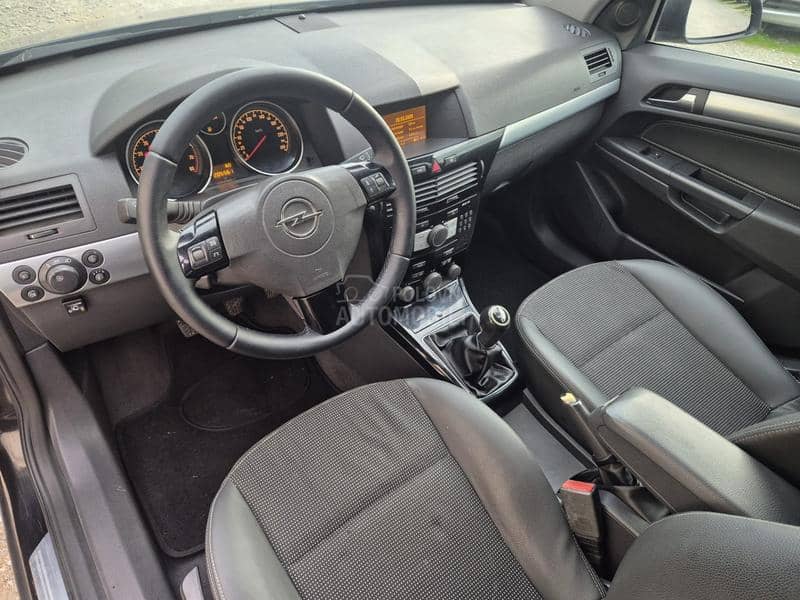 Opel Astra H 1.6/TNG/COSMO /