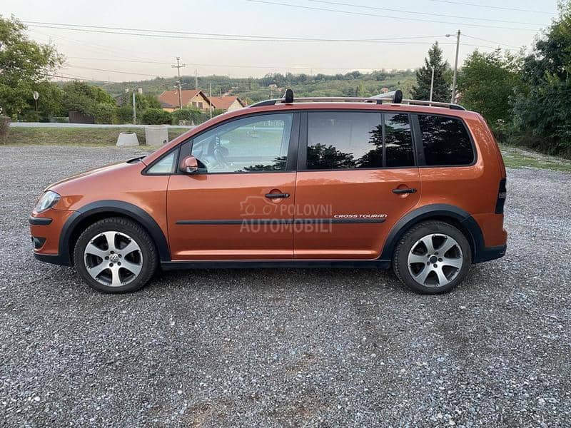 Volkswagen Touran 