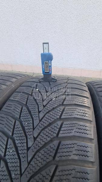 Nexen 235/40 R18 Zimska