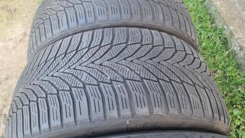 Nexen 235/40 R18 Zimska