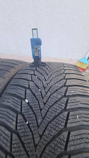 Nexen 235/40 R18 Zimska