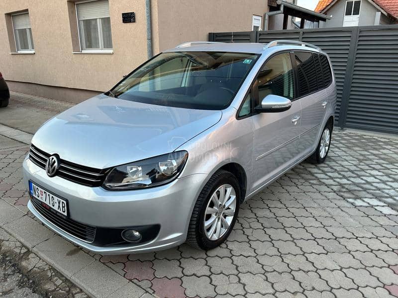 Volkswagen Touran 1.6 TDI /AUT/ F1