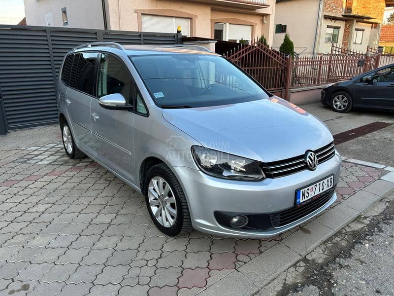 Volkswagen Touran 1.6 TDI /AUT/ F1