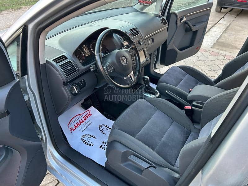 Volkswagen Touran 1.6 TDI /AUT/ F1