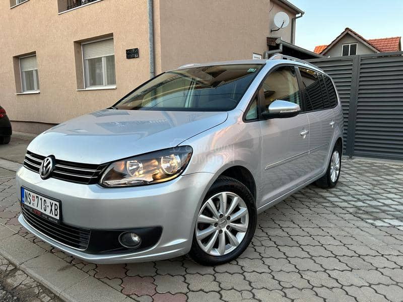 Volkswagen Touran 1.6 TDI /AUT/ F1