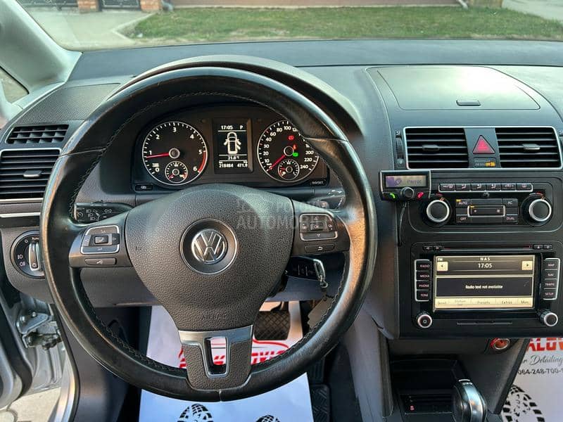 Volkswagen Touran 1.6 TDI /AUT/ F1