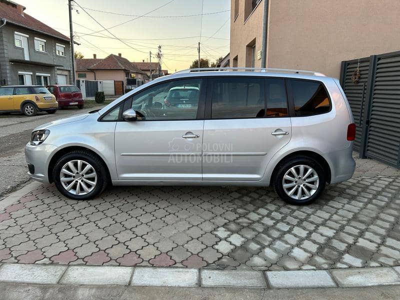 Volkswagen Touran 1.6 TDI /AUT/ F1