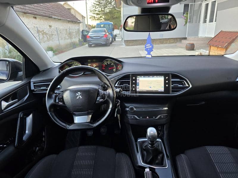 Peugeot 308 1.6 e-HDI/PAN/F-ULL/