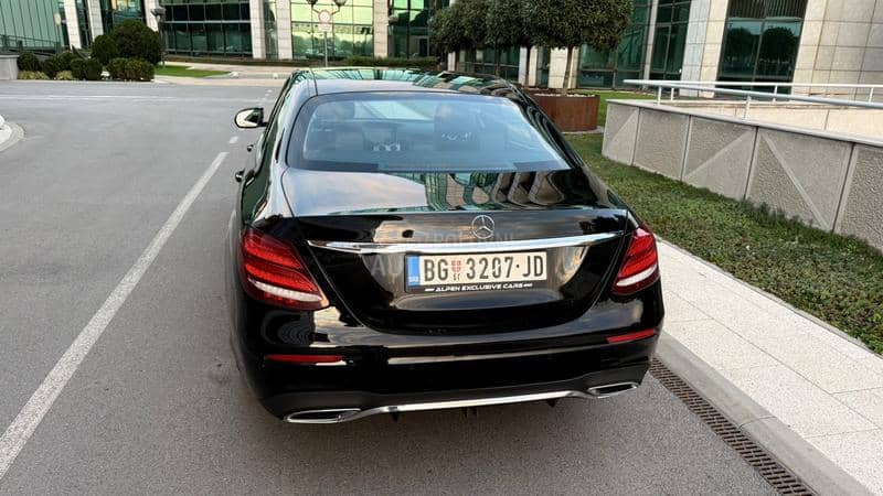 Mercedes Benz E 220 AMG Optic Mercedes Benz E 220 AMG Optic