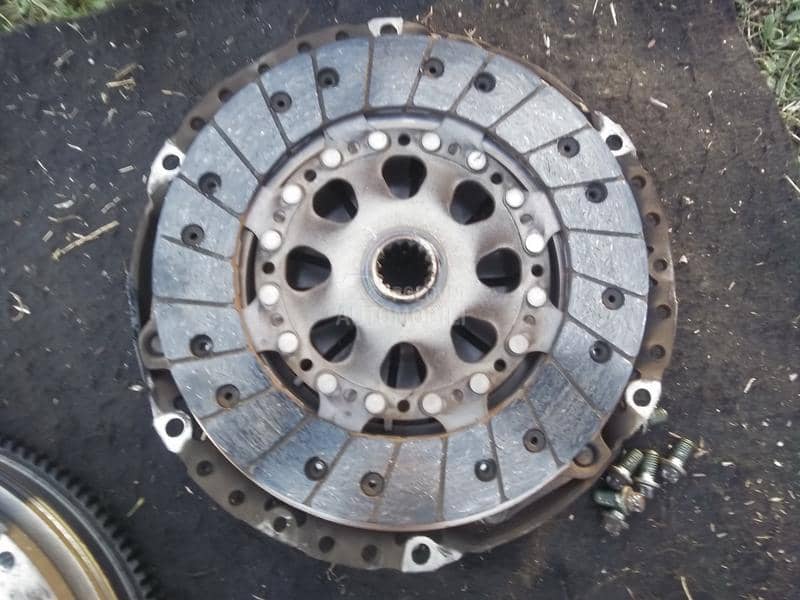 Plivajuci zamajac 1.7 CDTI 5 b