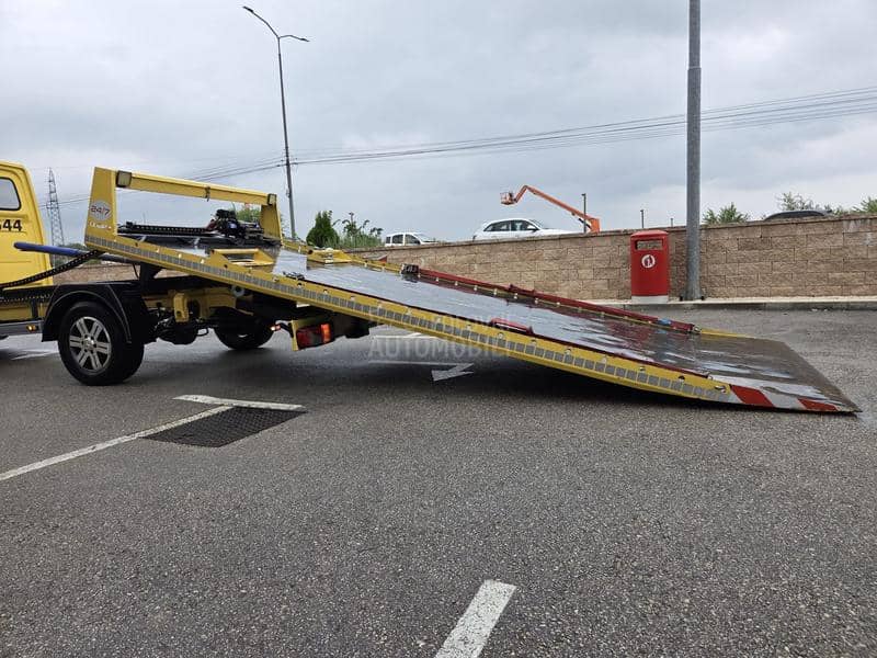 Mercedes Benz Sprinter