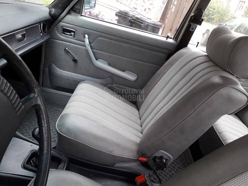Mercedes Benz W115  240D 3.0
