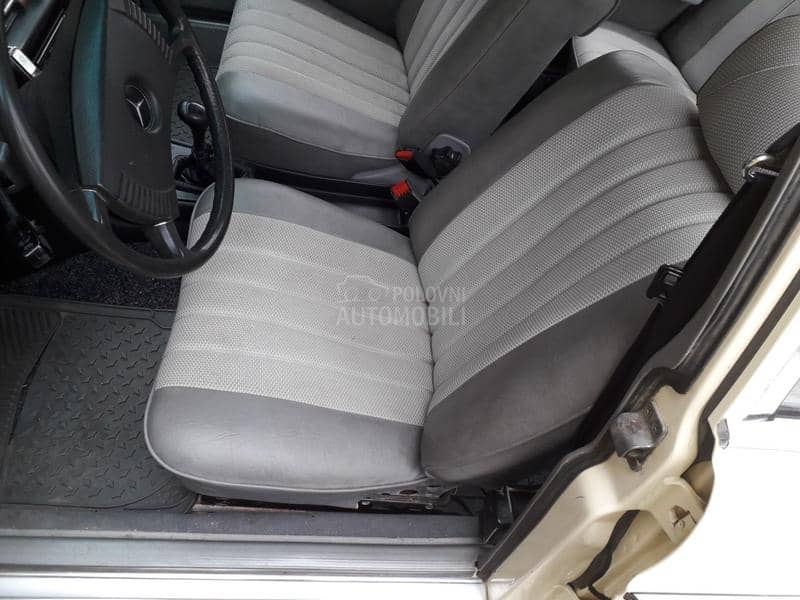 Mercedes Benz W115  240D 3.0
