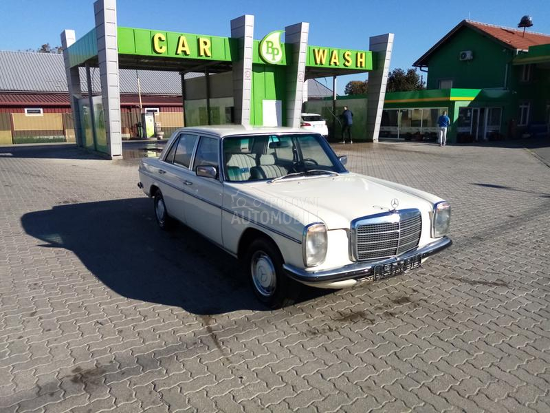 Mercedes Benz W115  240D 3.0